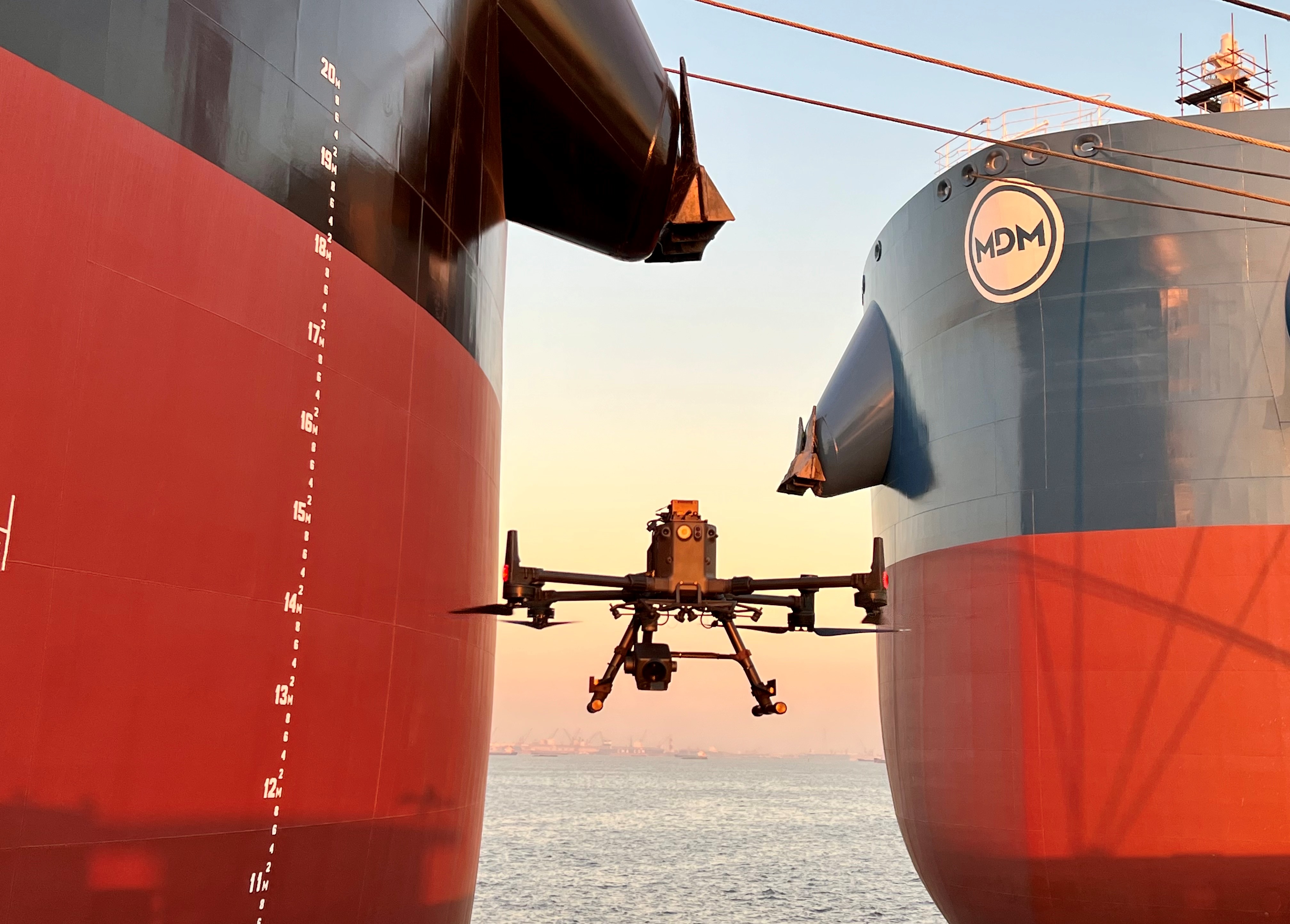 6麻豆社
无人机飞检现场.jpg