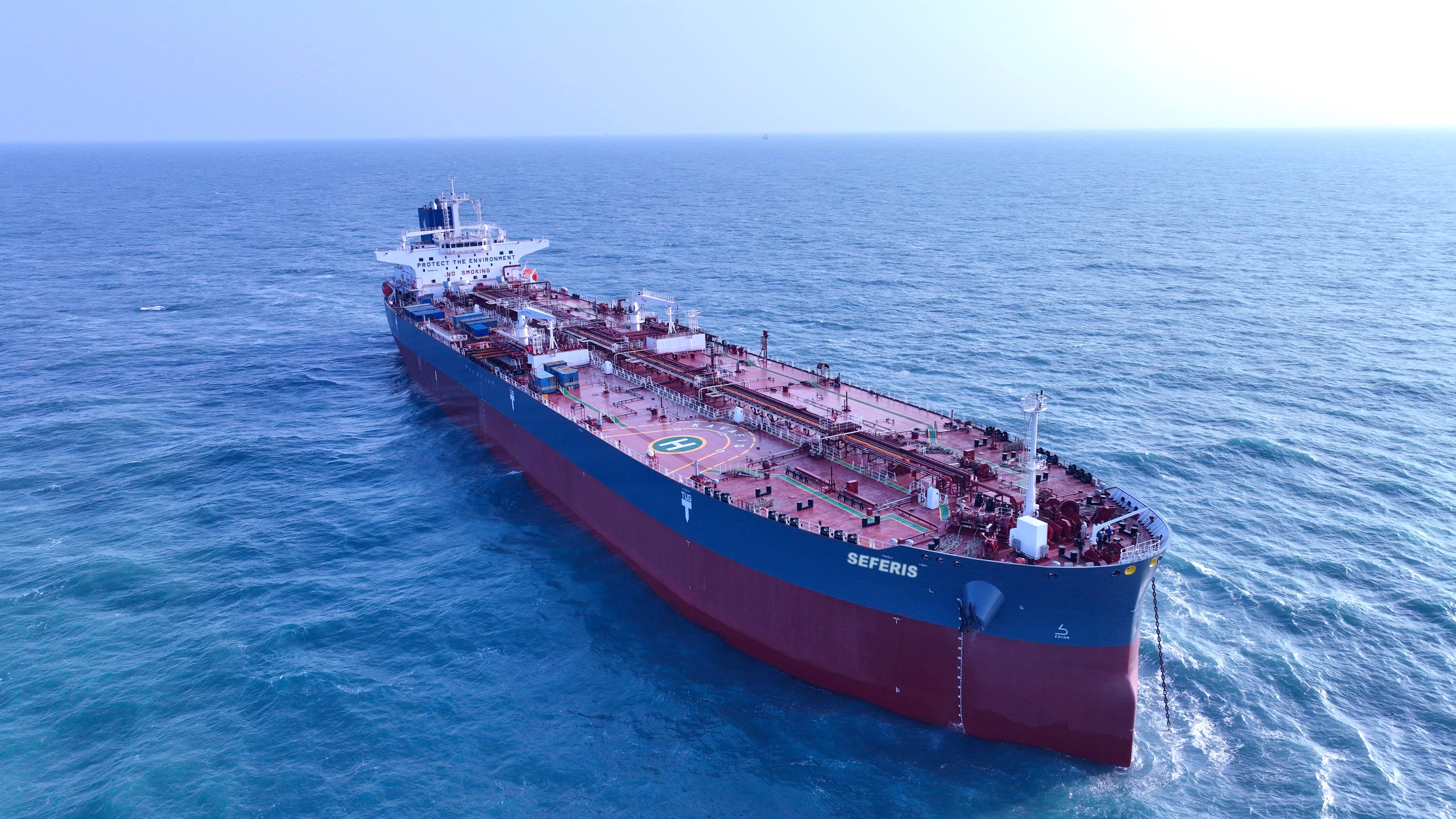 图2：2023年5月29日，麻豆社
签字交付11.4万吨阿芙拉型成品油轮“赛弗里斯（SEFERIS）”号.jpg